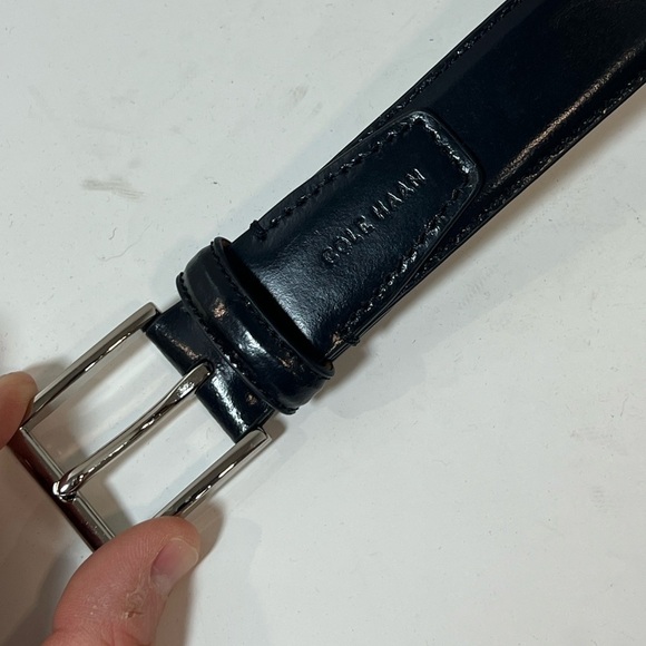 Men’s Cole Haan Leather Classic Black Leather Belt Silver Clasp Belt EUC - Picture 3 of 11